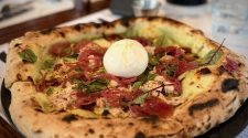 Tonno e Cipolla pizza with burrata at Forbici Manchester